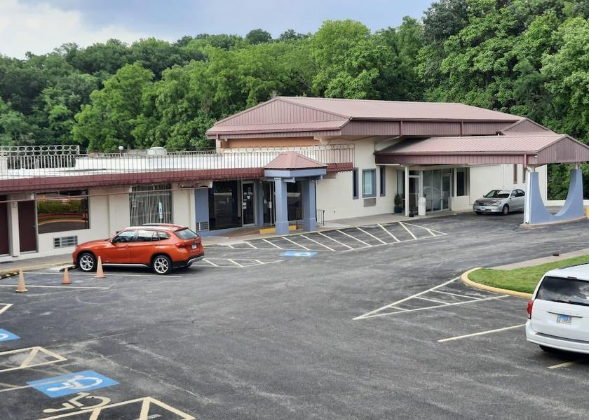 Iowa Moline Accessible parking