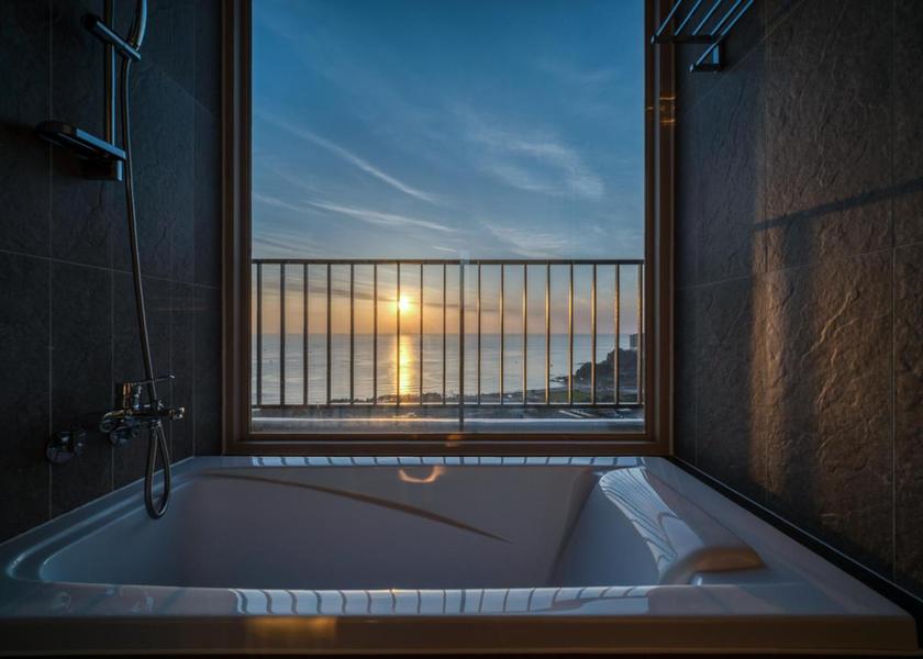 Gangwon Sokcho Grand Ocean Suite
