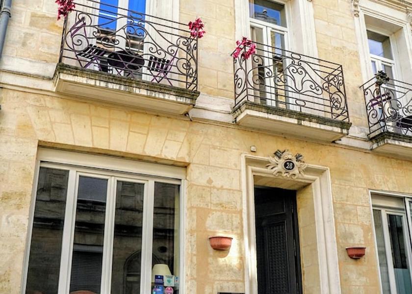Nouvelle-Aquitaine Bordeaux Facade