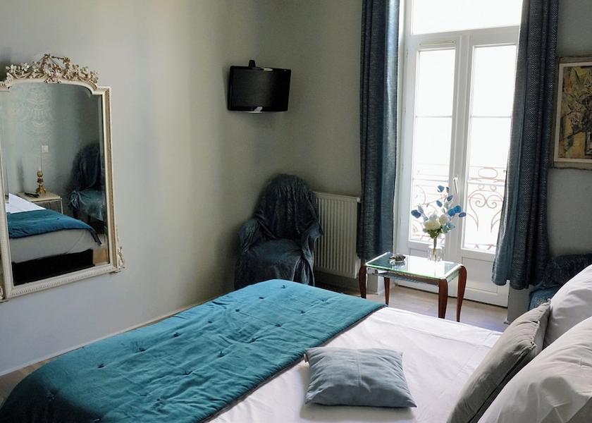 Nouvelle-Aquitaine Bordeaux Room