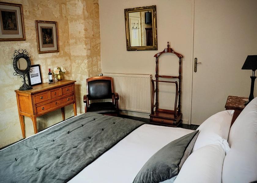 Nouvelle-Aquitaine Bordeaux Room