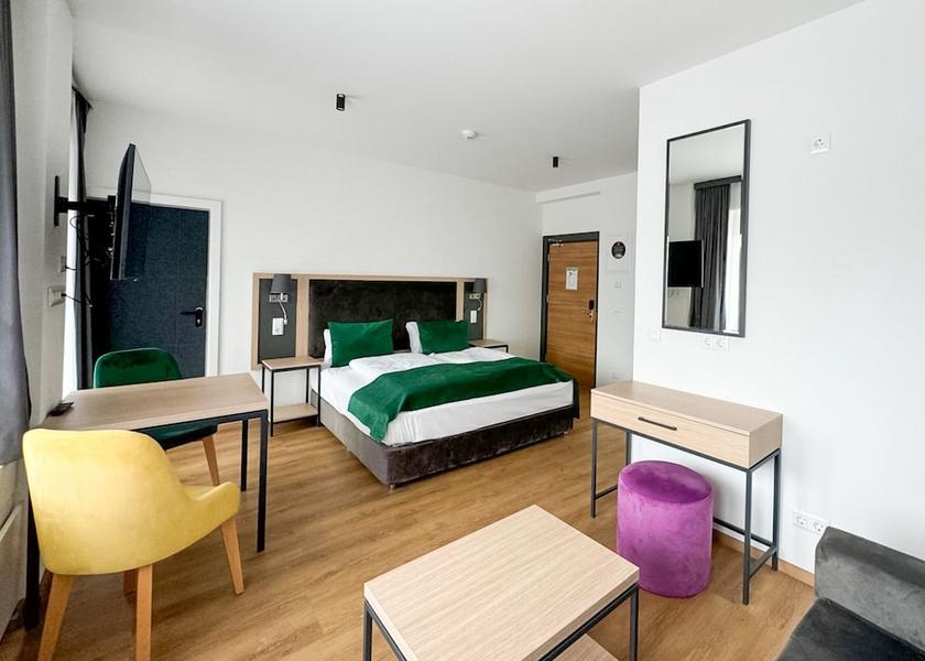 Hessen Ruesselsheim Room