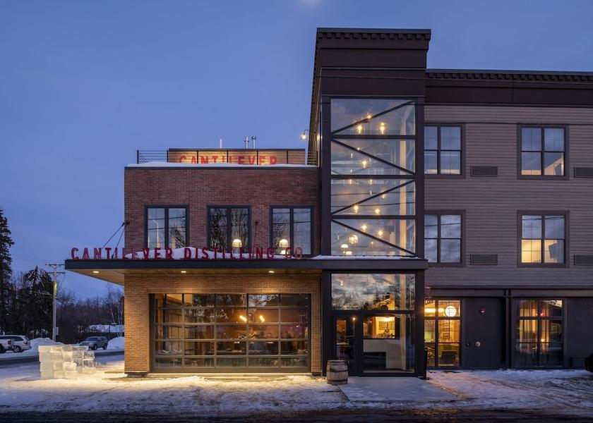 Minnesota International Falls Exterior Detail