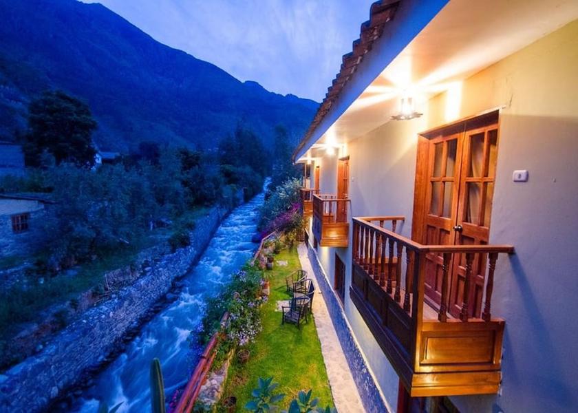 Cusco (region) Ollantaytambo Exterior Detail