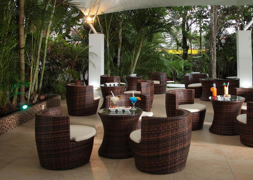Morelos Cuernavaca Bar (on property)
