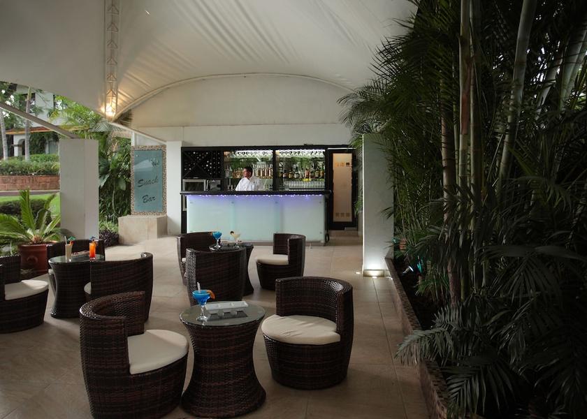 Morelos Cuernavaca Bar (on property)