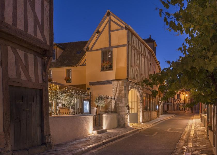 Ile-de-France Provins Facade