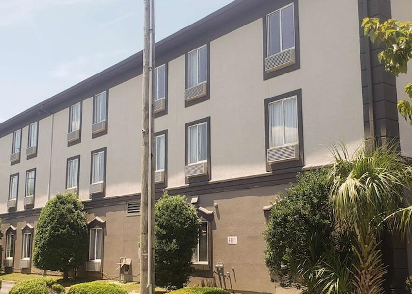 Alabama Mobile Exterior Detail