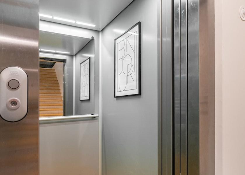 Porto Porto Elevator