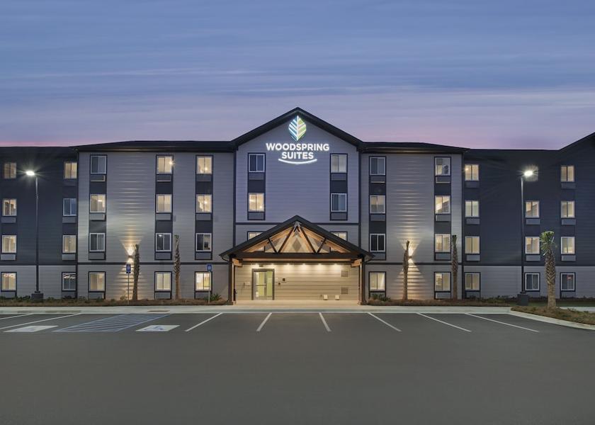Georgia Pooler Facade