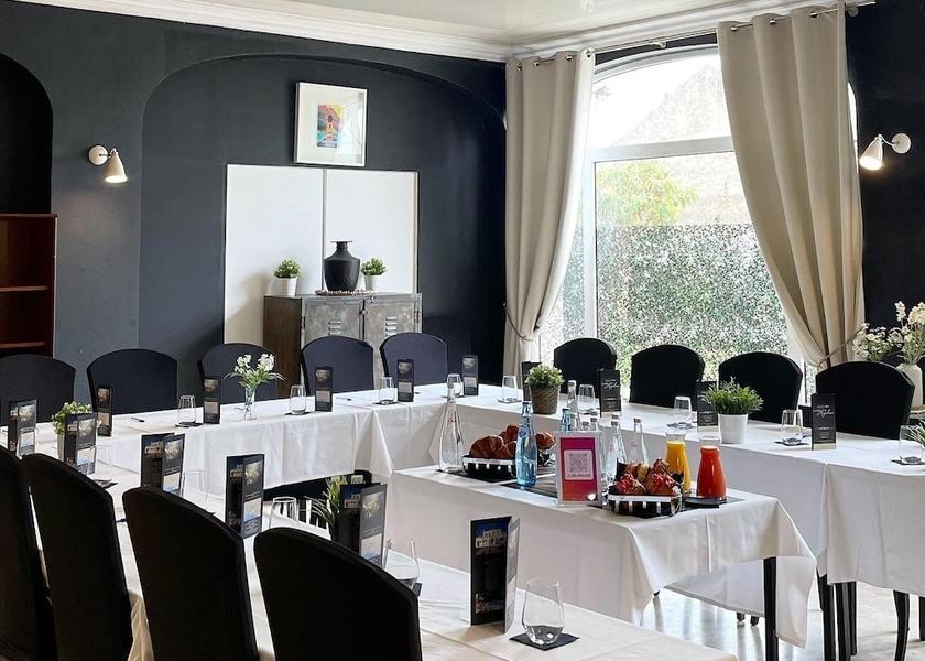 Provence-Alpes-Côte d'Azur Salon-de-Provence Meeting Room