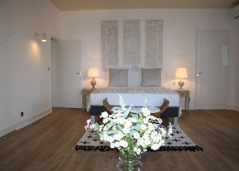 Provence-Alpes-Côte d'Azur Salon-de-Provence Rooms