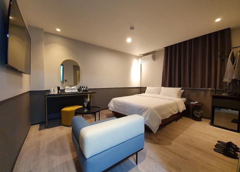 Gyeonggi Pyeongtaek Room