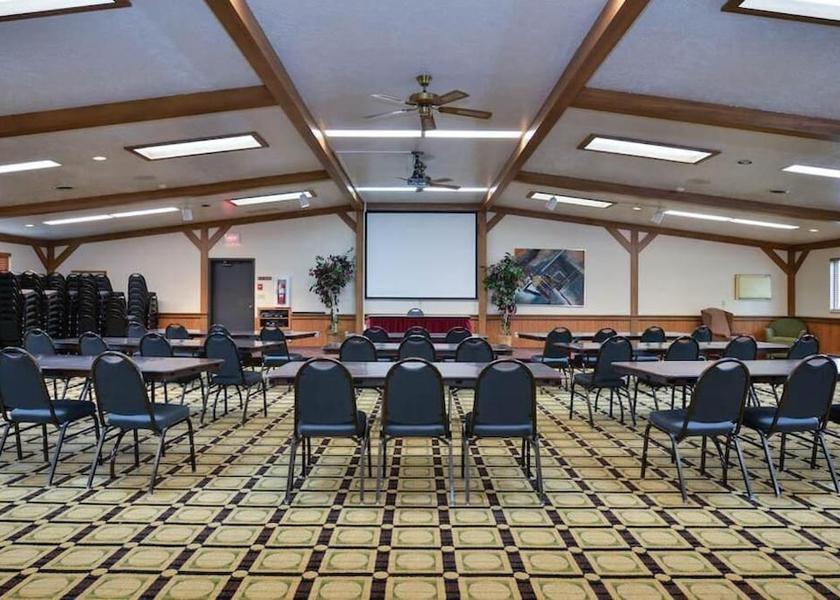 North Dakota Minot Meeting Room