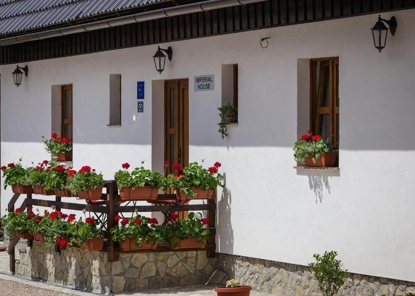 Lika-Senj Plitvicka Jezera Exterior Detail