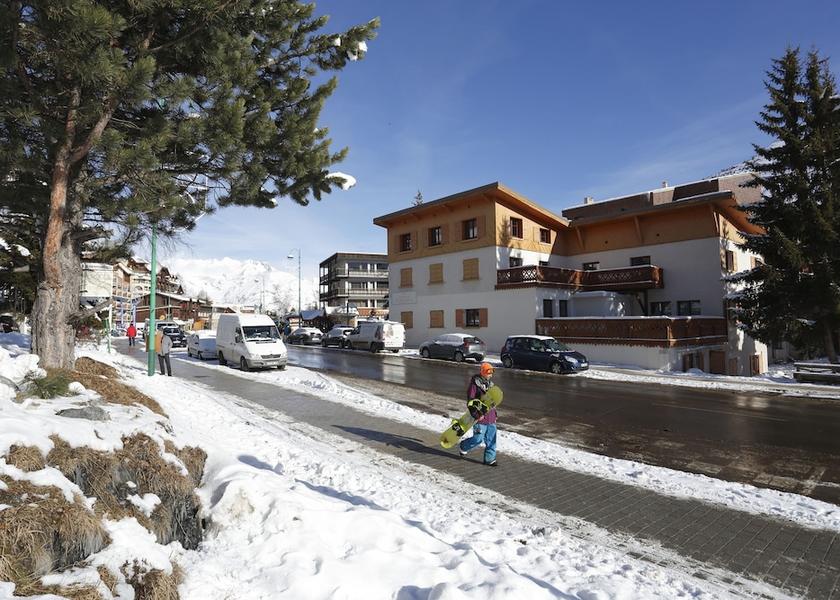 Auvergne-Rhone-Alpes Les Deux Alpes Facade