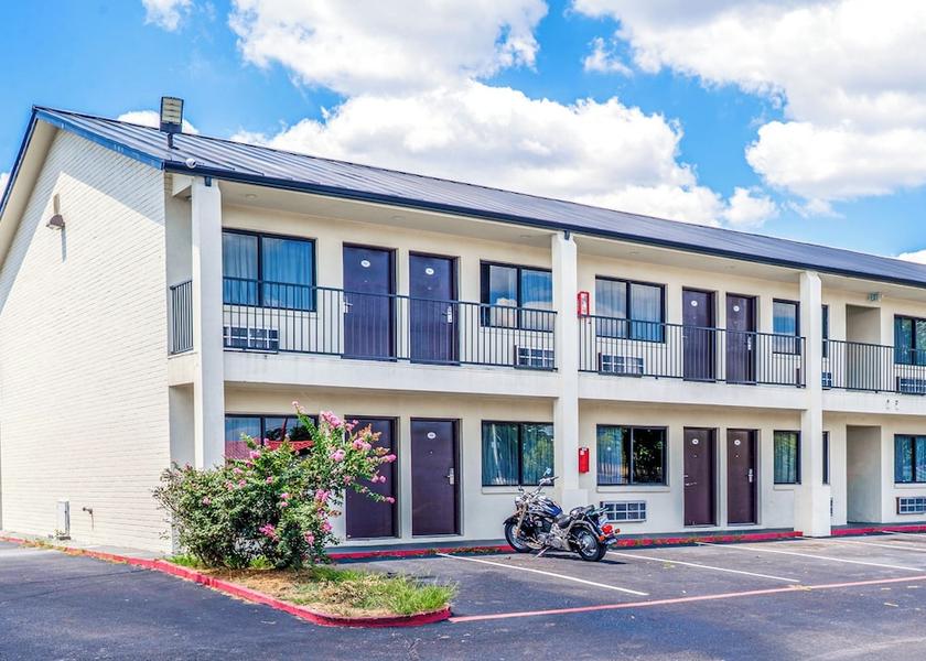 Texas Houston Front of property