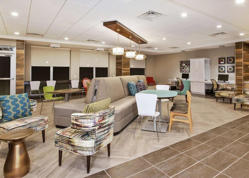 Michigan West Bloomfield Lobby