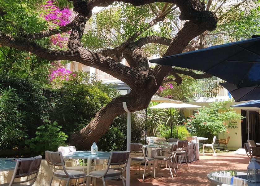 Provence - Alpes - Cote d'Azur Cannes Exterior Detail