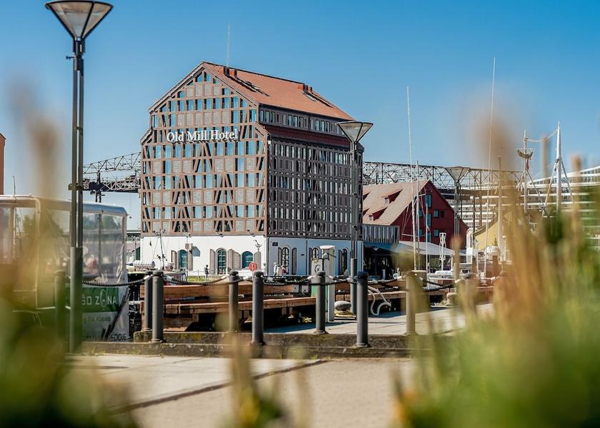  Klaipeda Exterior Detail