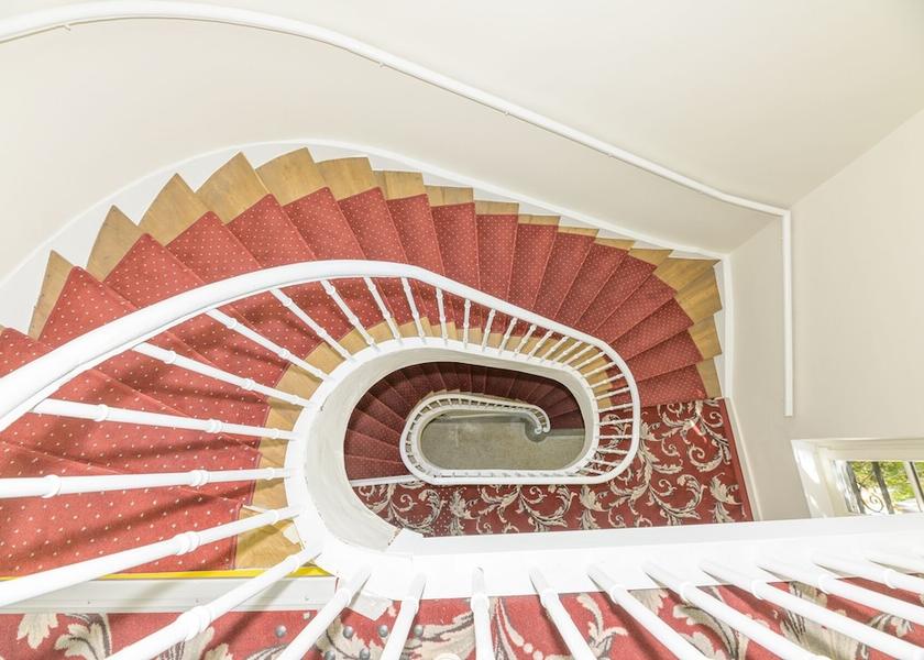 Grand Est Pont-a-Mousson Staircase