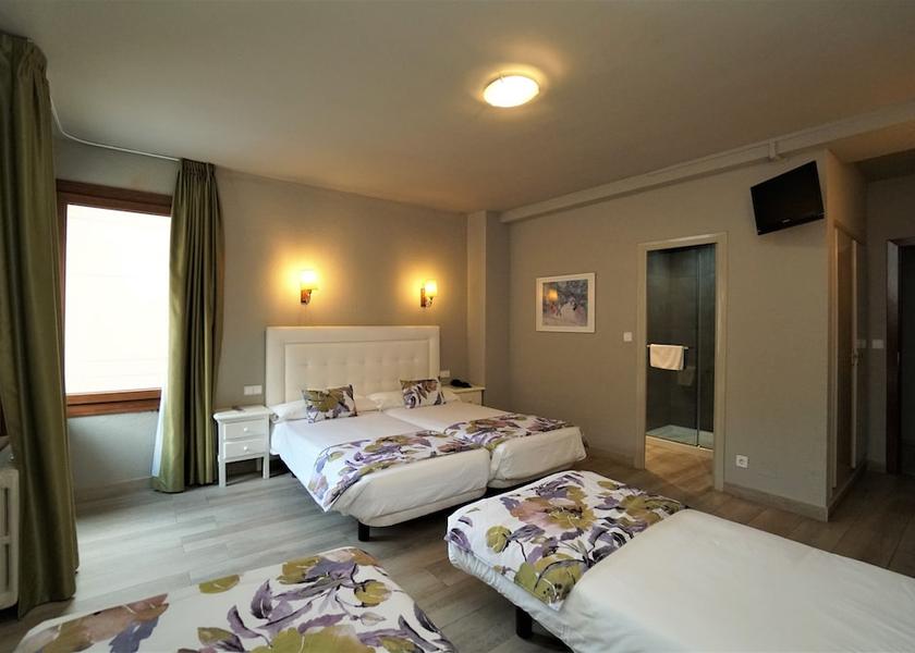  El Serrat Room