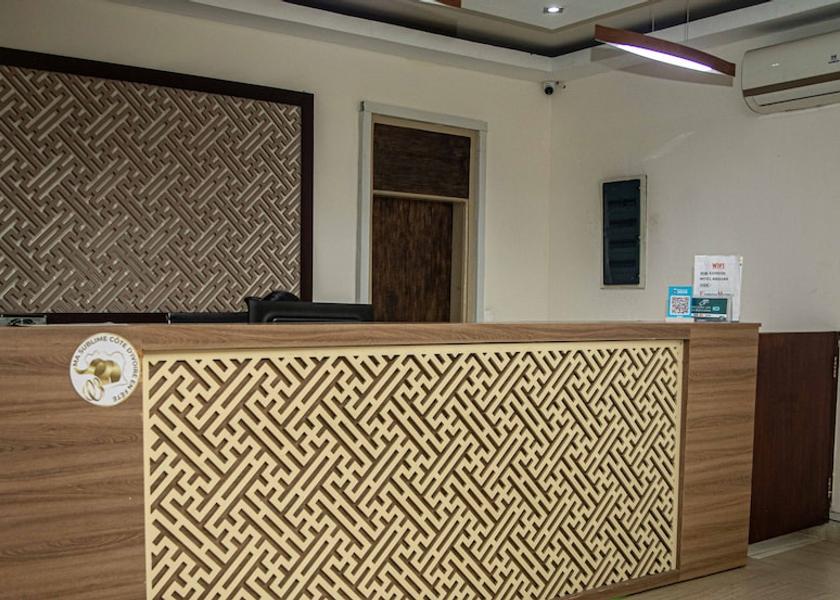  Abidjan Lobby