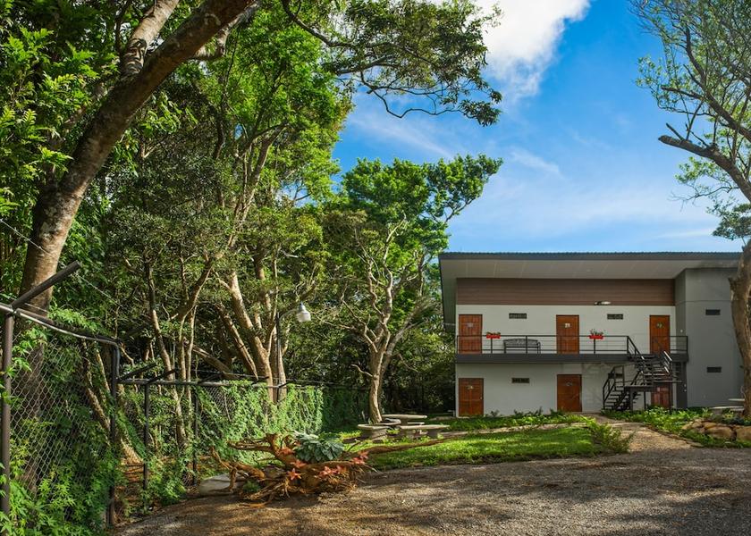 Puntarenas Monteverde Exterior Detail