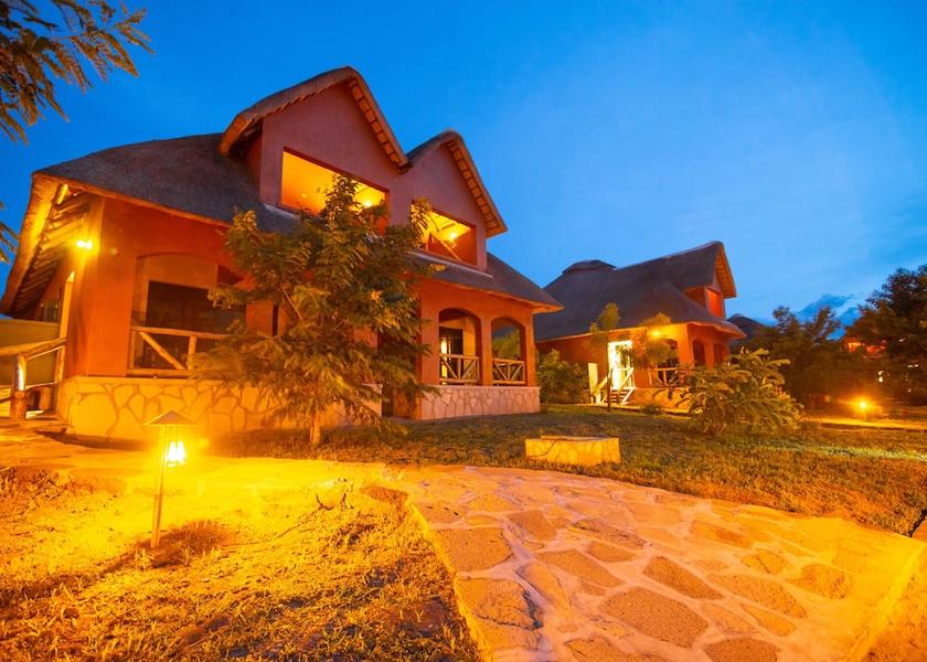  Kasese Exterior Detail