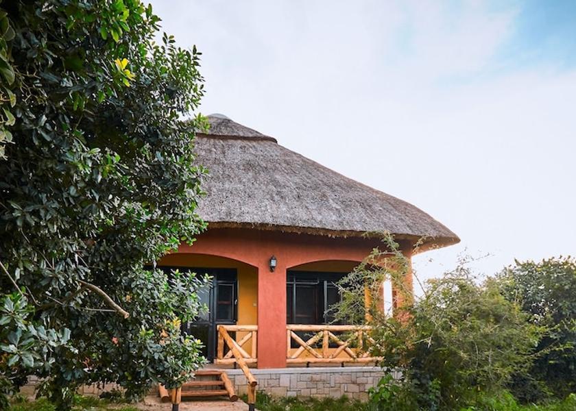  Kasese Exterior Detail