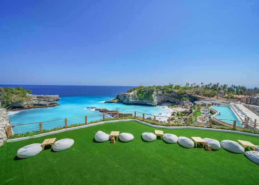 Bali Ceningan Island Beach