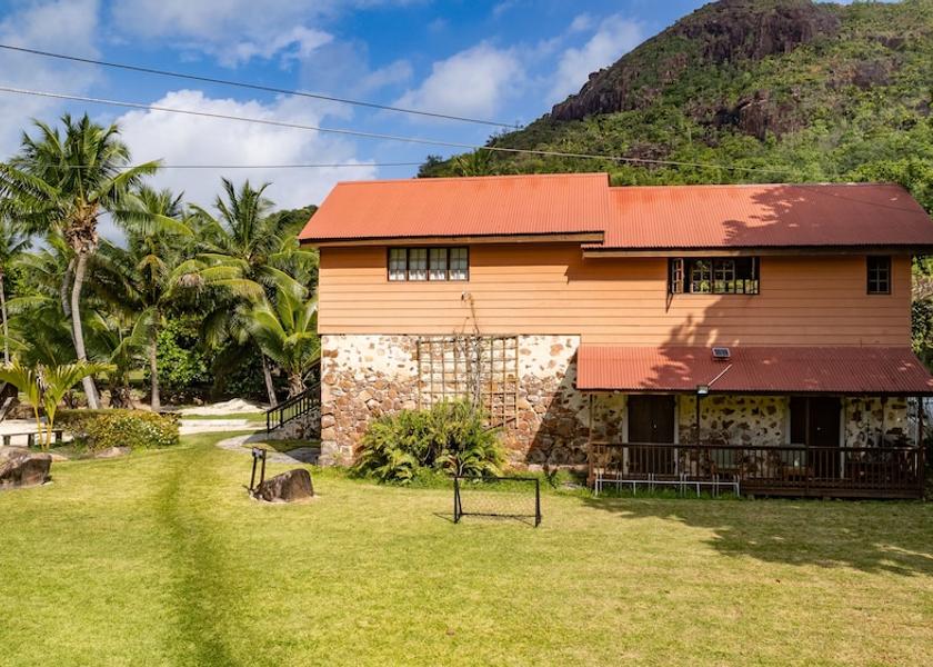 Baie Sainte Anne Praslin Island Children's Play Area
