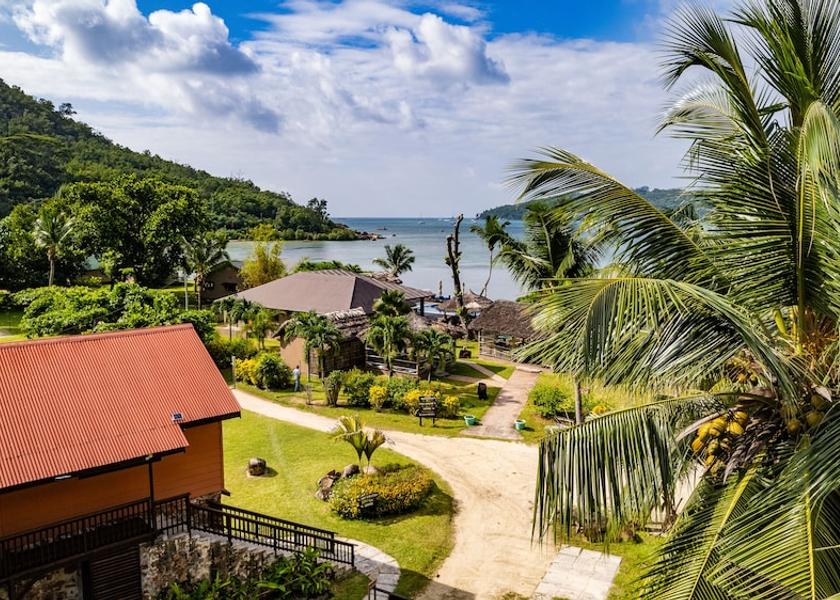 Baie Sainte Anne Praslin Island Facade