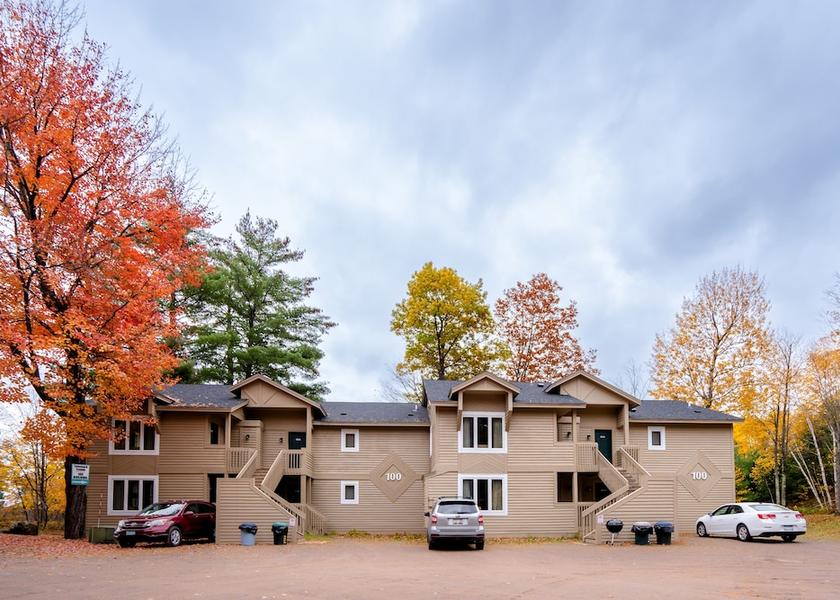 Wisconsin Cable Exterior Detail