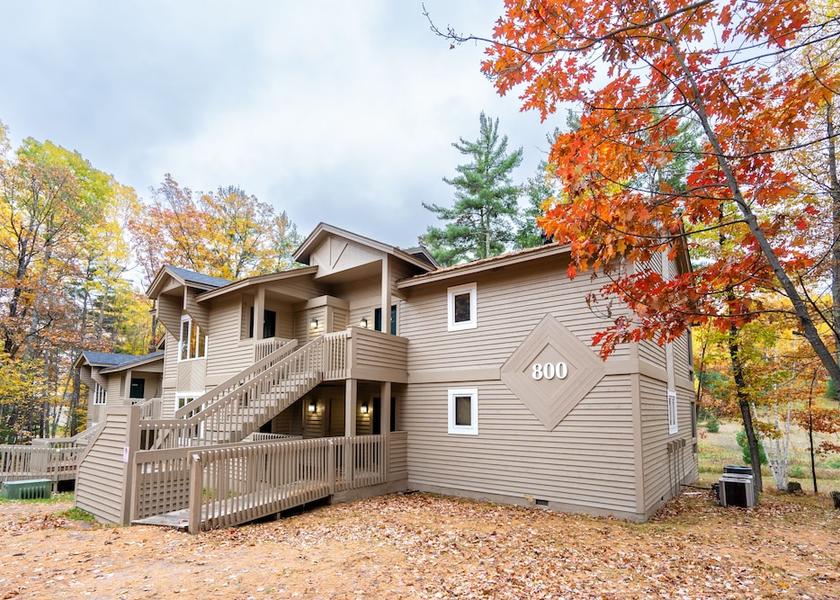 Wisconsin Cable Exterior Detail