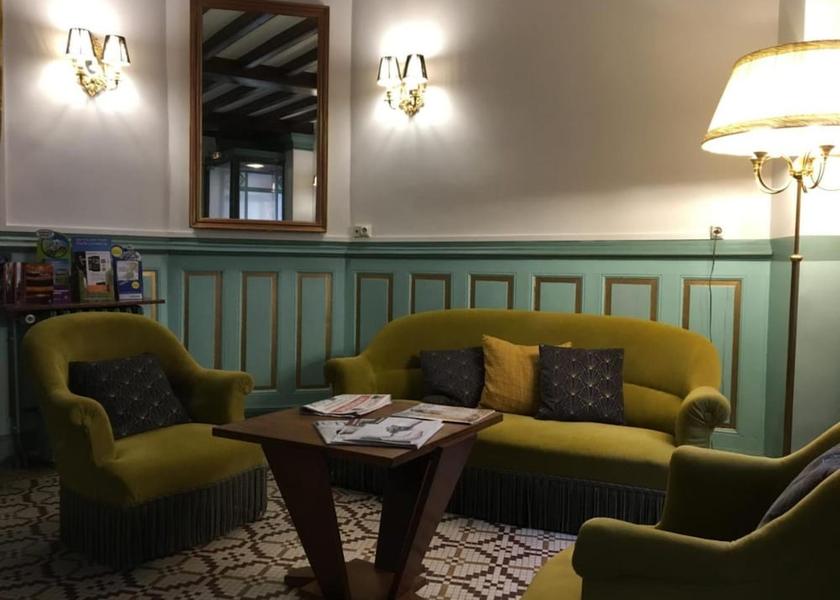 Auvergne-Rhone-Alpes Clermont-Ferrand Lobby