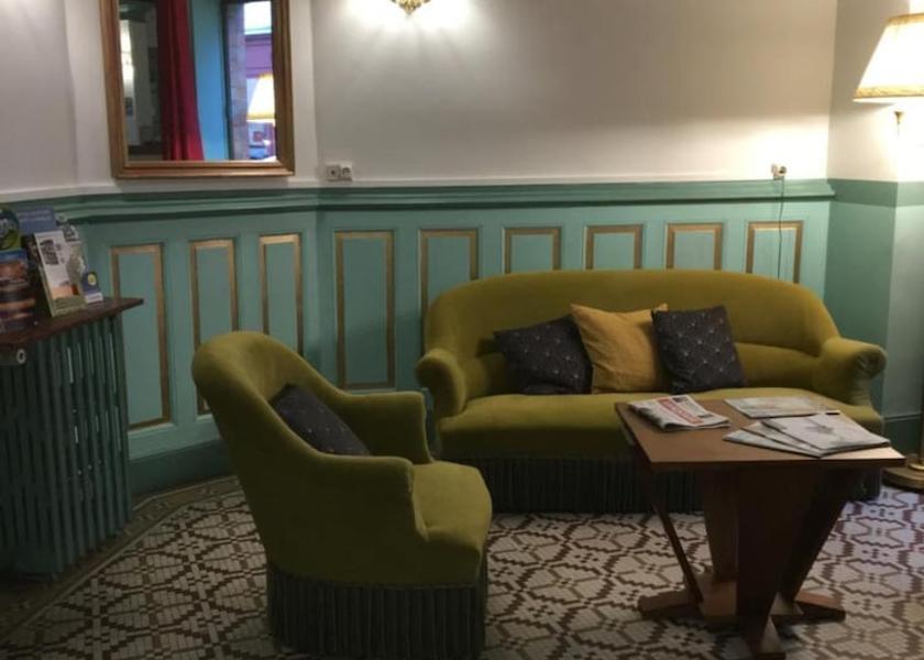 Auvergne-Rhone-Alpes Clermont-Ferrand Lobby