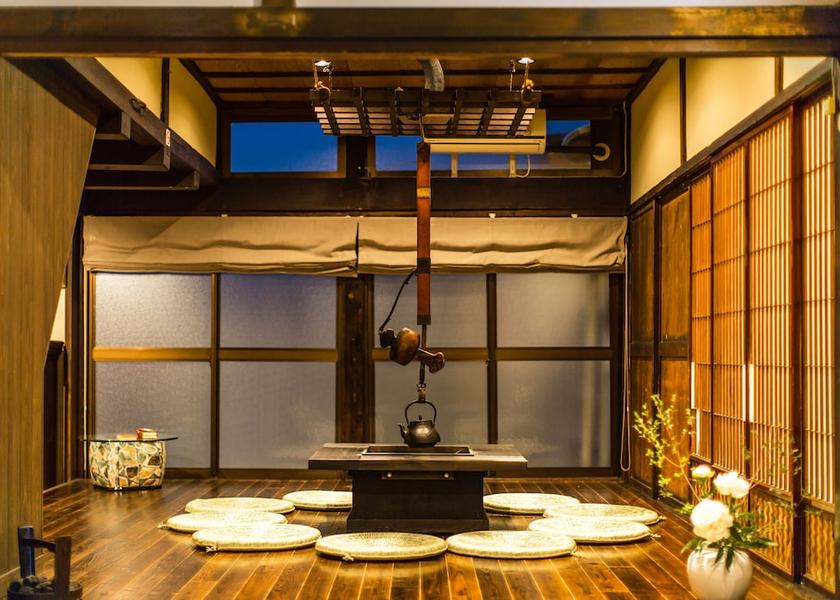 Gifu Takayama Lobby