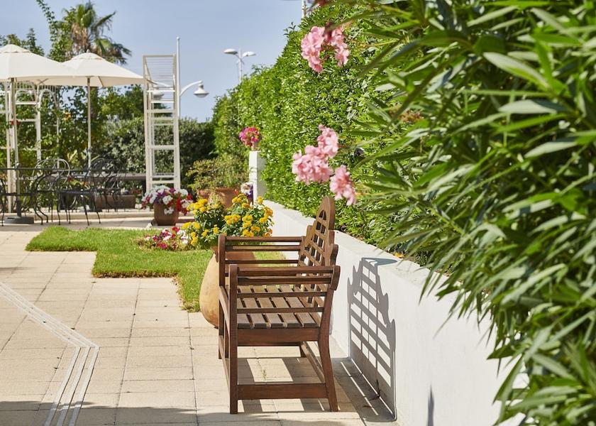 Provence - Alpes - Cote d'Azur Saint-Raphael Garden