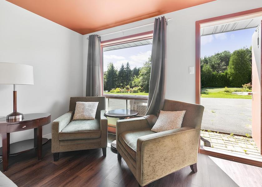 Quebec Shawinigan Exterior Detail