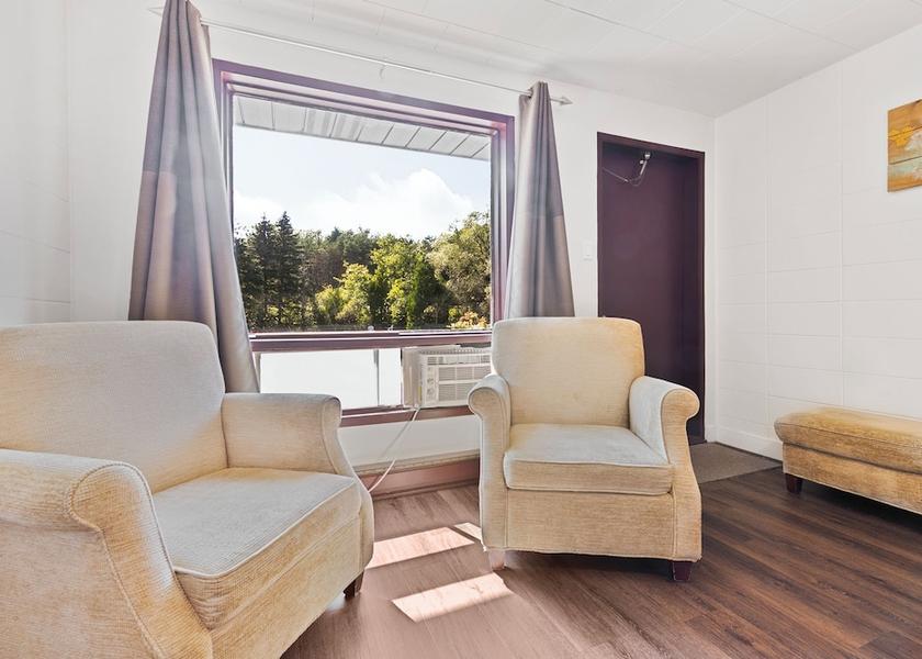 Quebec Shawinigan Garden View