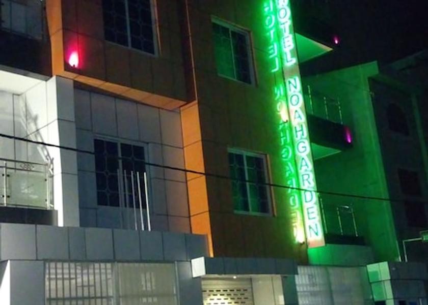  Cotonou Exterior Detail