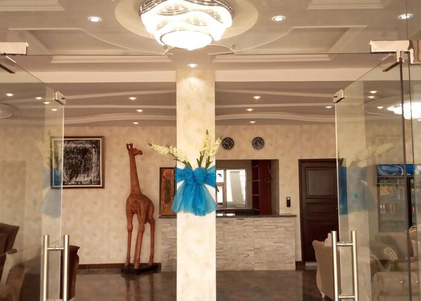  Cotonou Entrance