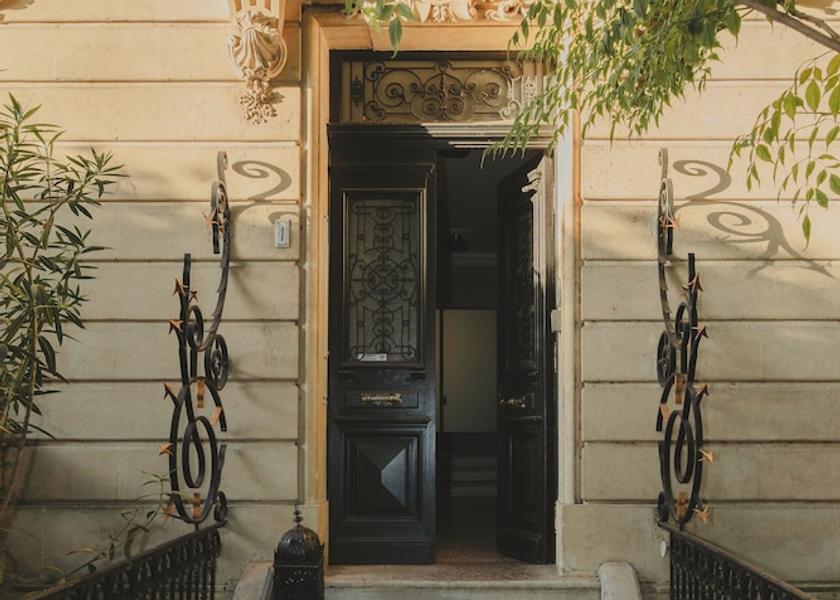 Provence - Alpes - Cote d'Azur Arles Entrance