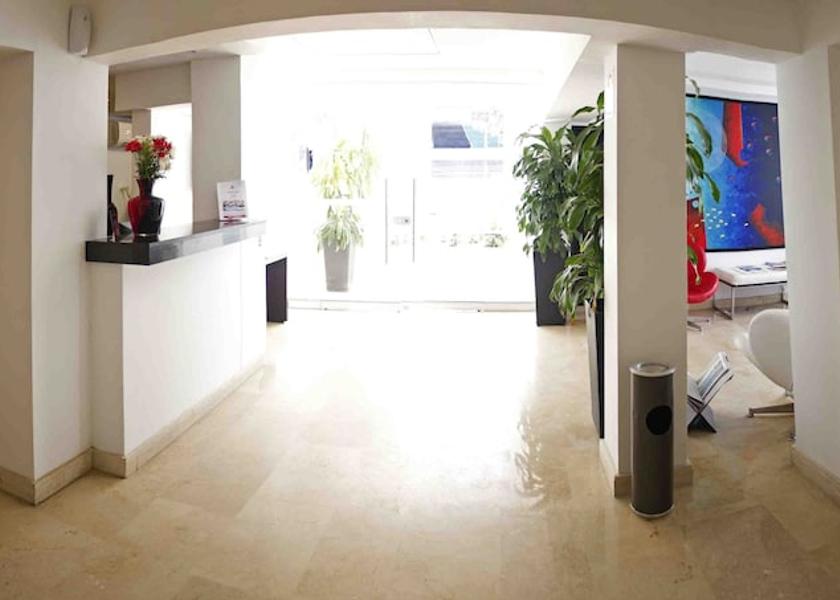 Bolivar Cartagena Interior Entrance
