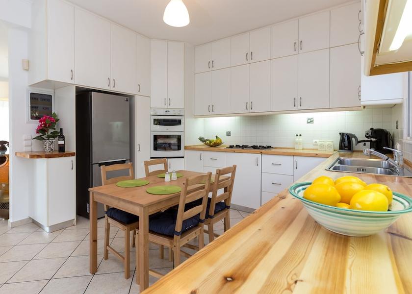 Attica Vari-Voula-Vouliagmeni Kitchen