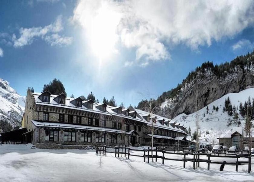 Aragon Benasque Exterior Detail