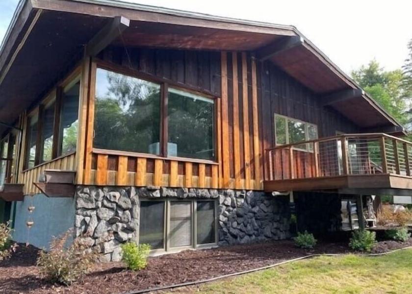 Minnesota Superior Exterior Detail