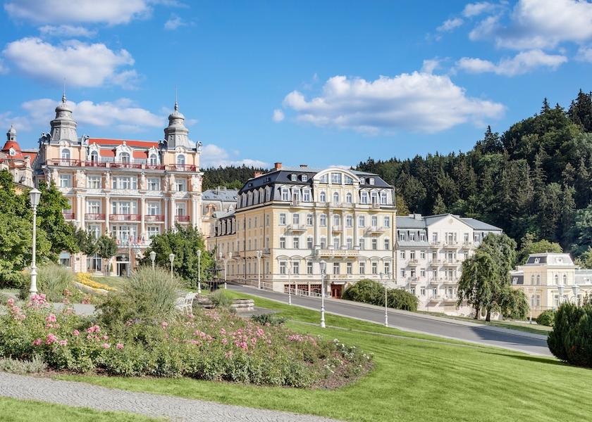 Karlovy Vary (region) Marianske Lazne Exterior Detail