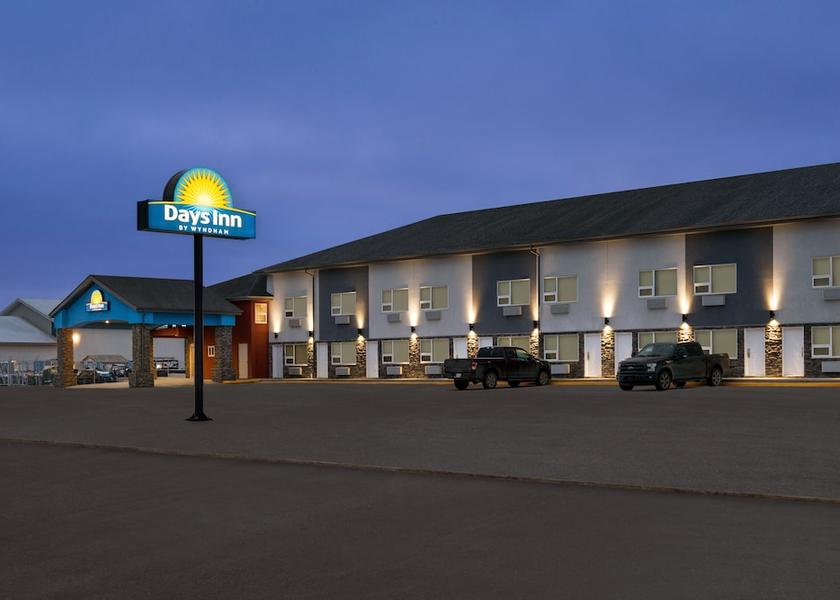 Alberta Wainwright Exterior Detail